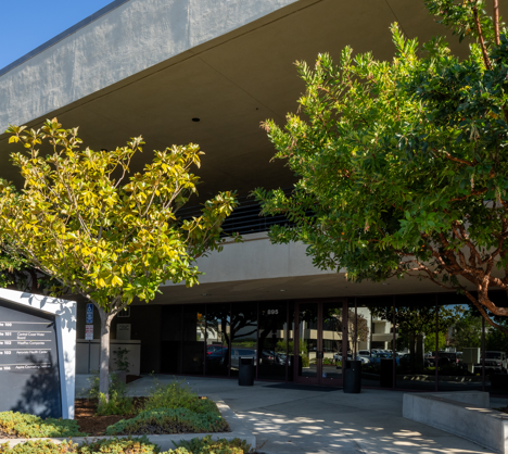 Exterior front view of Primary Care - Dignity Health - (Aerovista Pl.) San Luis Obispo, CA