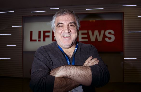 Russian media tycoon is offering 1000 BTC reward to retrieve hacked documents