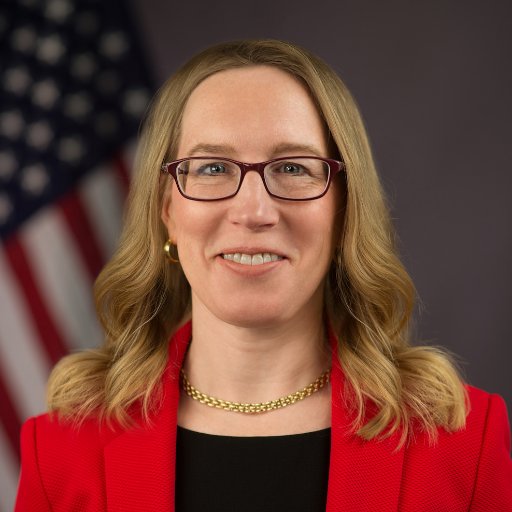 Lack Of Regulation May Allow More Freedom For Crypto Industry, Says US SEC’s “Crypto Mom”