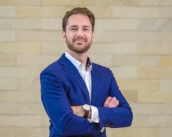 The Blockchain Gig Economy: Finding A Constant Cash Stream