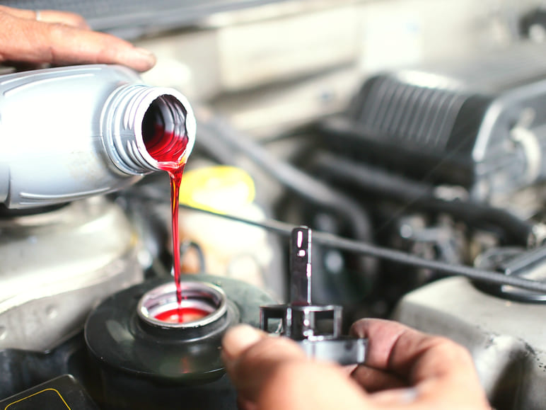 Cómo saber qué refrigerante debes escoger para tu auto y cómo cambiarlo. -  Frenos Villacón