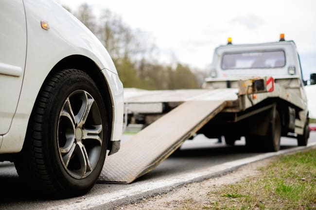 Coche con remolque: Qué documentación necesito para evitar una multa de  tráfico