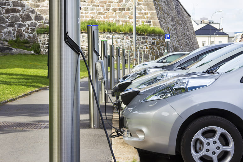 Tipos de batería de un coche eléctrico - Lovesharing 💙