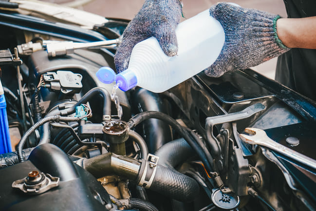 Cómo limpiar el circuito de refrigeración de un motor marino