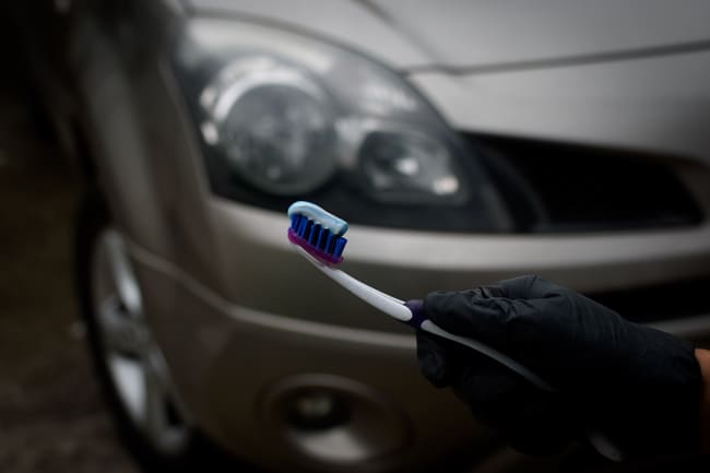 Trucos para arreglar los arañazos del coche