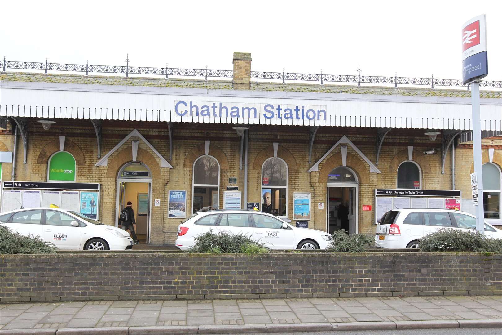 Chatham railway station