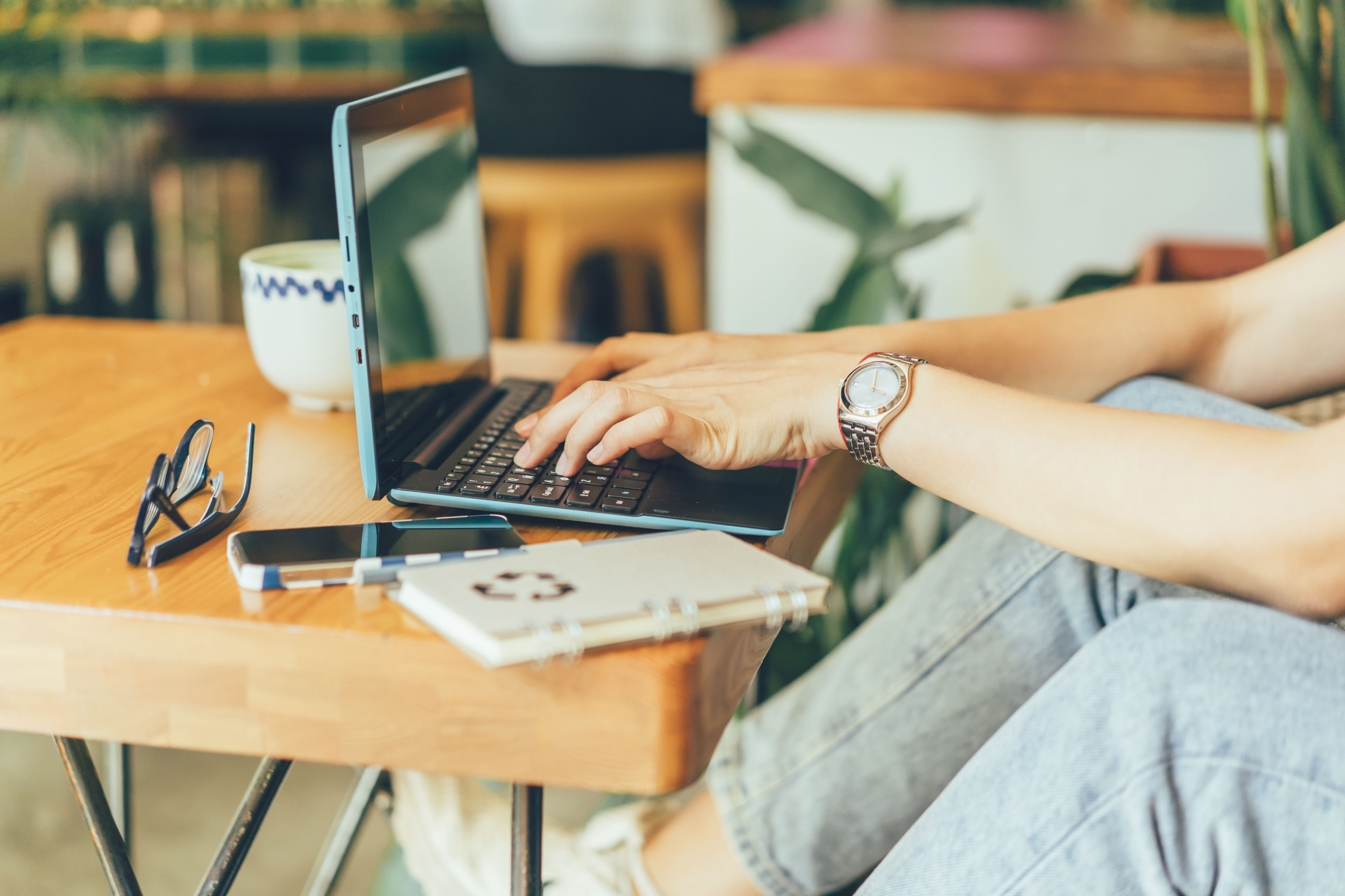 A person is looking on the Internet for offers on banking services