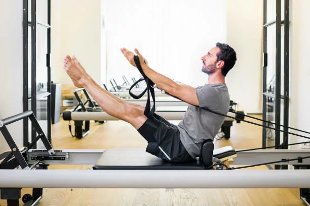 Pilates Reformer: Beneficios y ejercicios clave