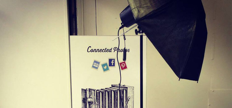 CONNECTED PHOTO