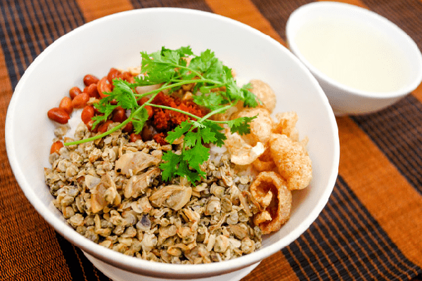 Cơm hến, Huế
