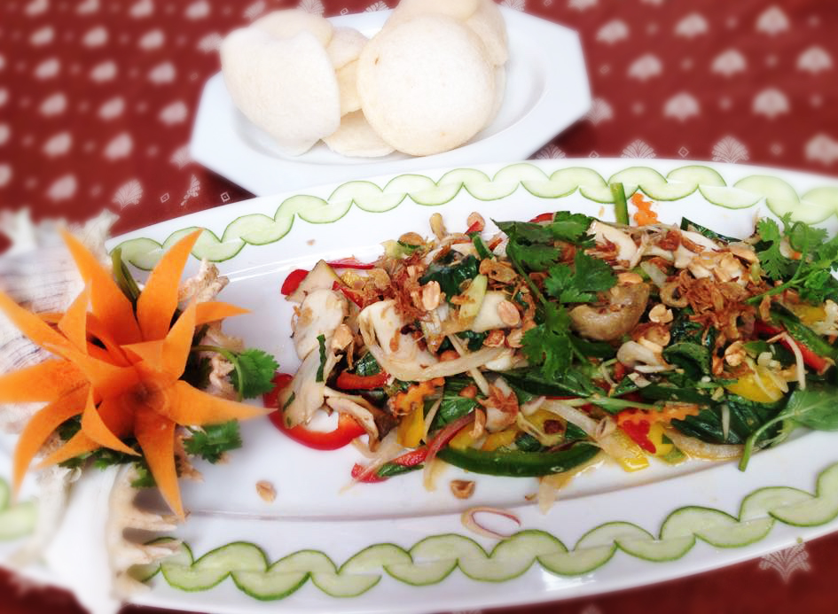 Món ngon Ninh Thuận: Gỏi ốc nón