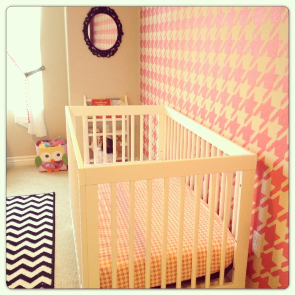 Girl Houndstooth Nursery Chevron Rug