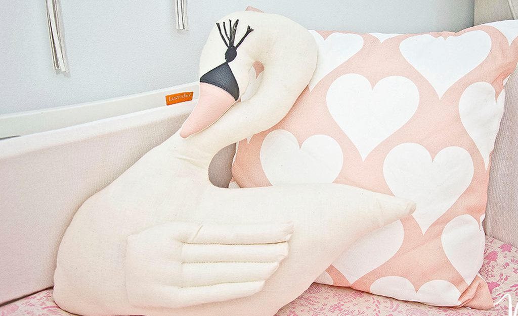 Swan in Fairy Tale Nursery