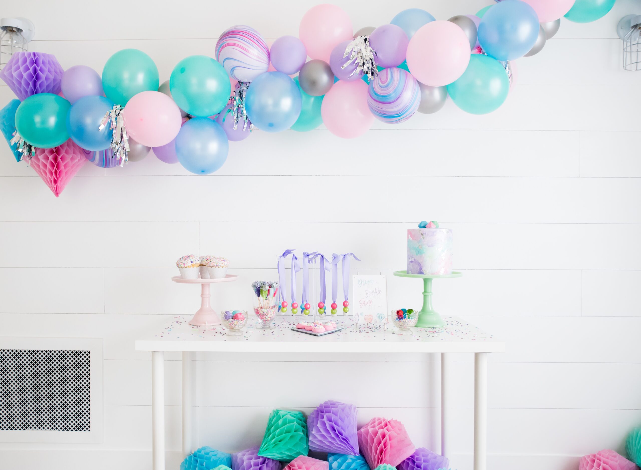She's A Gem Party