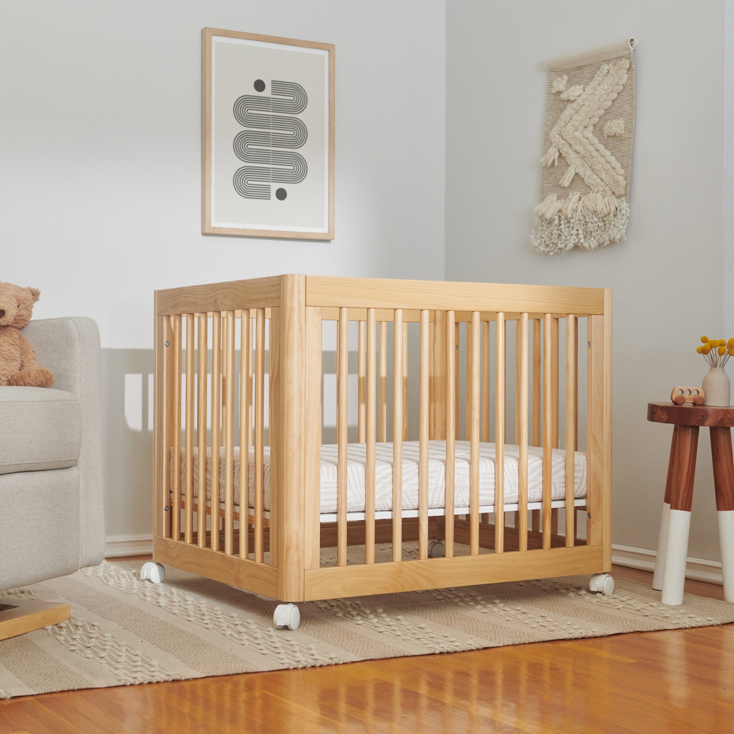Yuzu Crib in Midi Size Natural