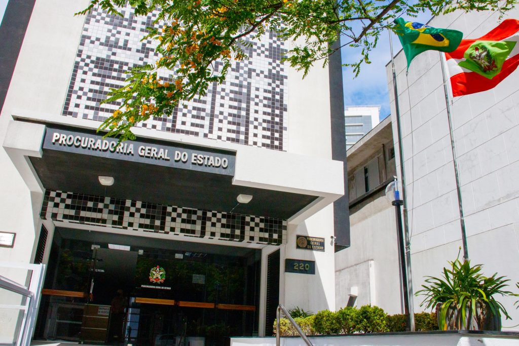 Concurso PGE SC Procurador tem comissão formada; 42 vagas previstas