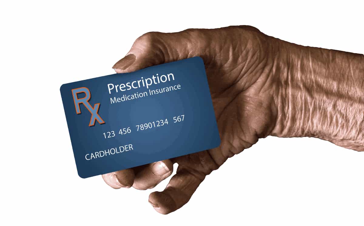 E-Health Cards vs Traditional Cards: Pros and Cons