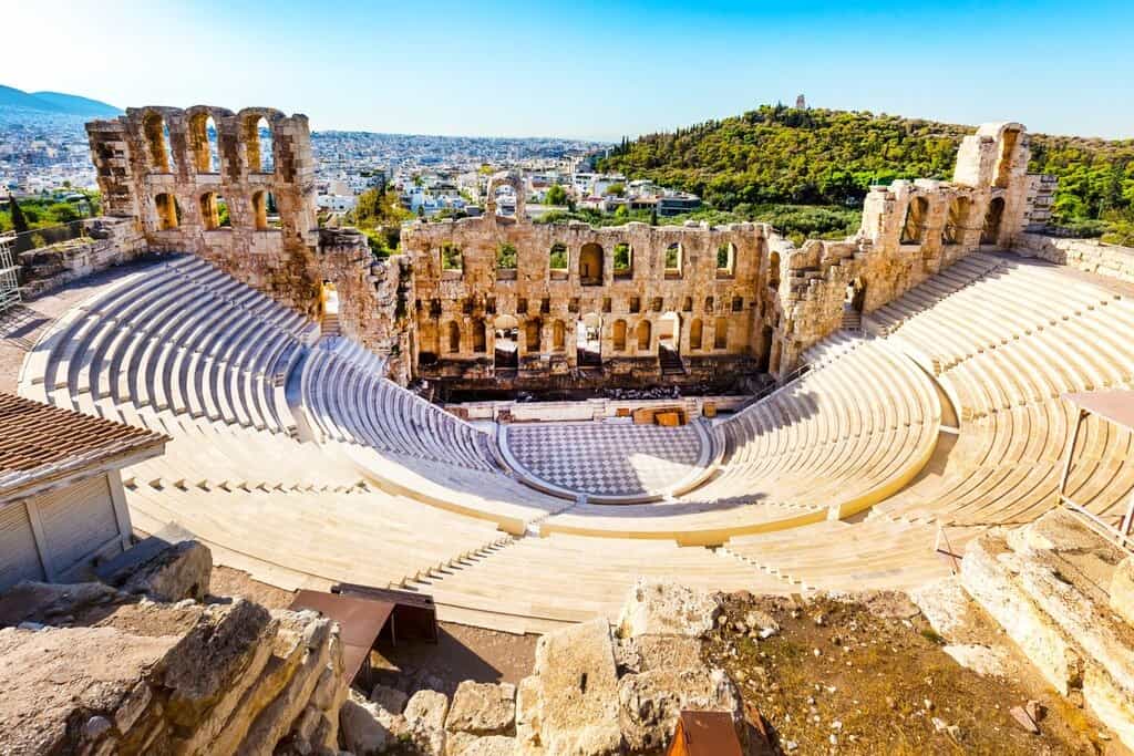 Luxury Meets Mythology: The Best Customized Greece Tour For History Lovers