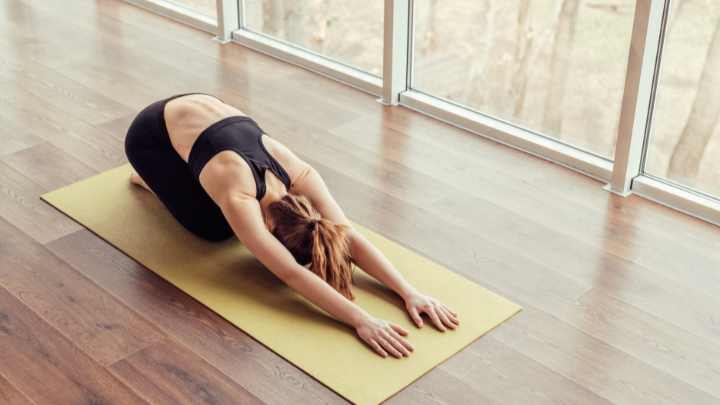 Bedtime Yoga: 5 Spectacular Yogasanas To Perform After Dinner For Better  Digestion And Sleep