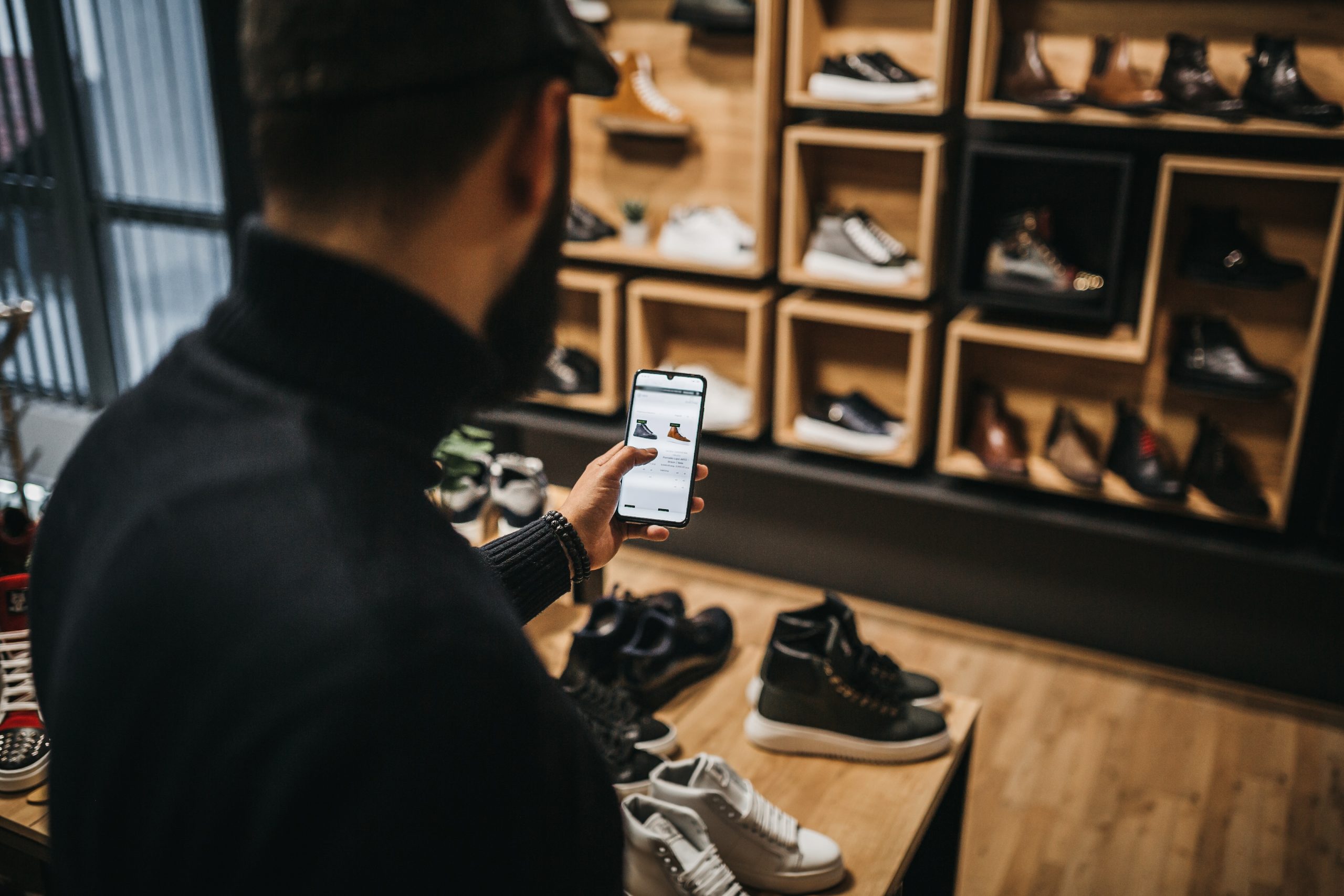 Cisco AI Enhances Retail Operations