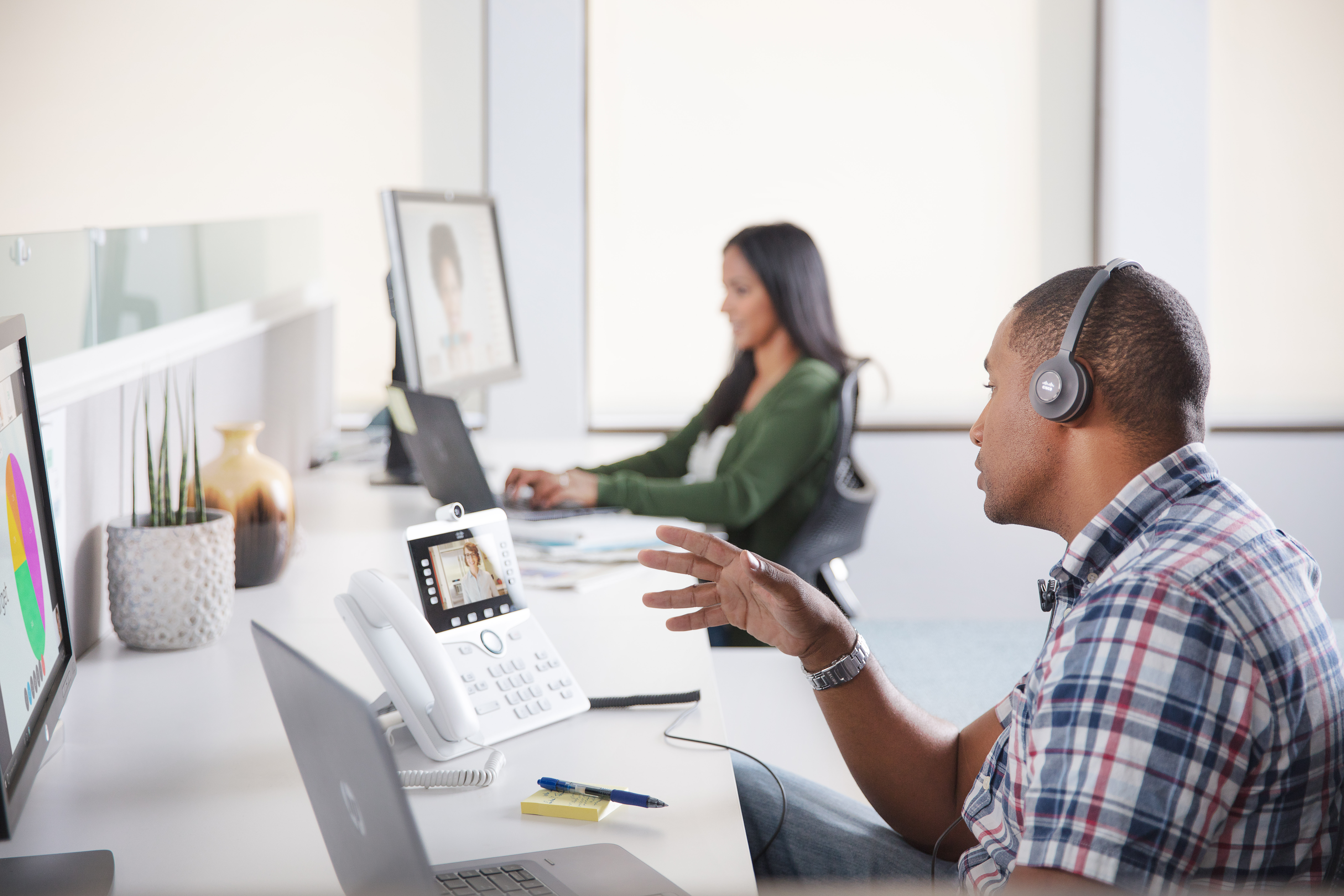 Cisco's trusted cloud-calling platform and migration expertise