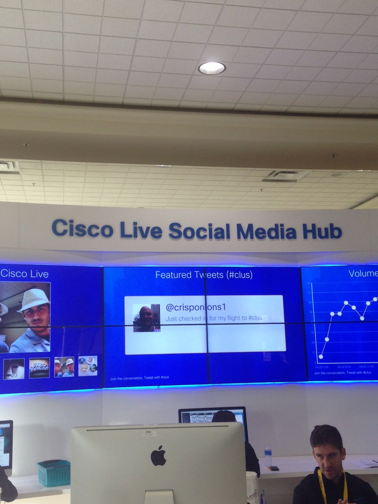 social media hub