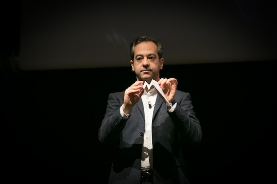 Giuseppe Cinque, a Cisco  technical marketing manager,  gives a demonstration on the Internet of Everything during Academy Day at Cisco Live in Milan. 