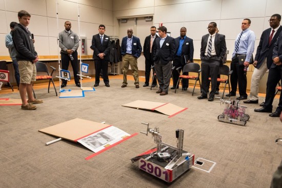 Cisco volunteers showed off exciting projects to veterans, inspiring them to put the skills they learned in the military to use in the civilian workplace
