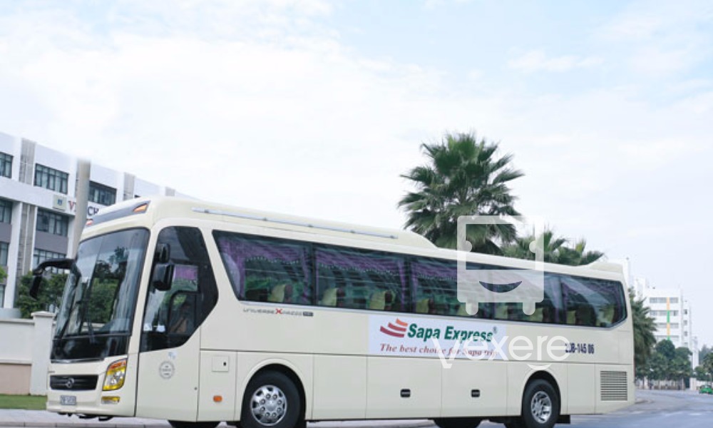 Sapa Express bus to Sapa