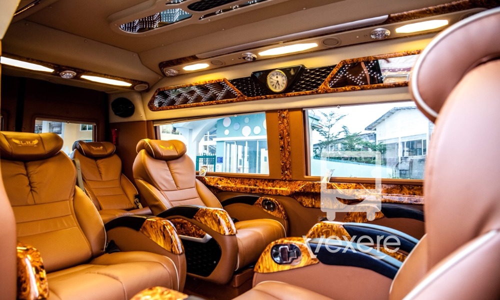 Xe limousine LaHa đi Lagi