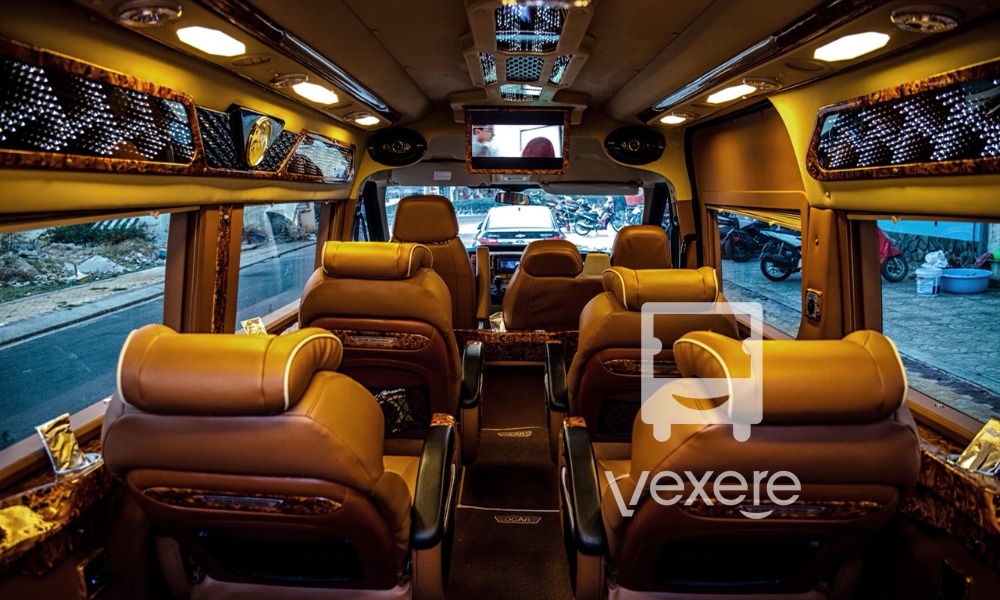 Xe limousine LaHa đi Lagi