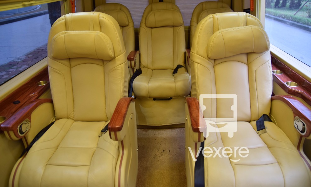 Xe limousine Phương Nguyên đi Nghệ An