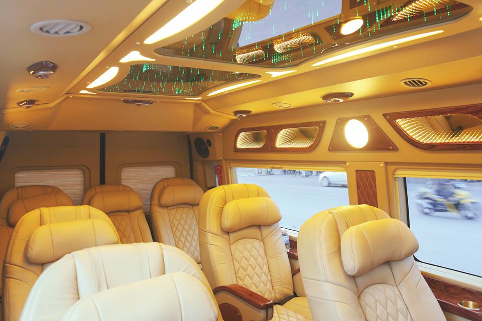 Xe limousine Tâm Bảo Anh