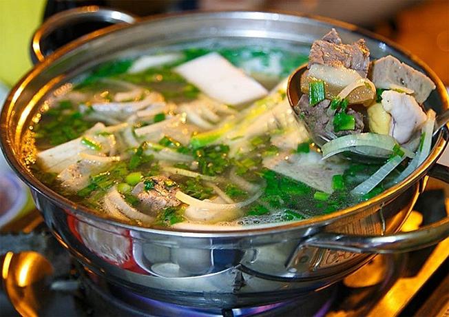 Du lịch Đà Lạt: Lẩu bò Ba Toa