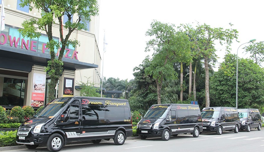 Xe limousine Sapa đi Hà Nội: Dream Transport