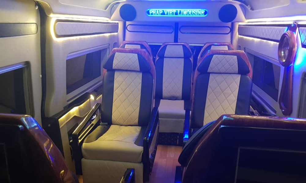 Xe Pháp Việt limousine đi Quảng Ngãi từ Đà Nẵng