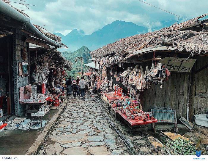 Chợ Sapa - Một số lịch trình du lịch Sa Pa tự túc tham khảo cho ai lần đầu đi