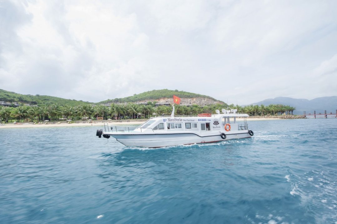 Hòn Tằm Nha Trang: Di chuyển đến đảo Hòn Tằm