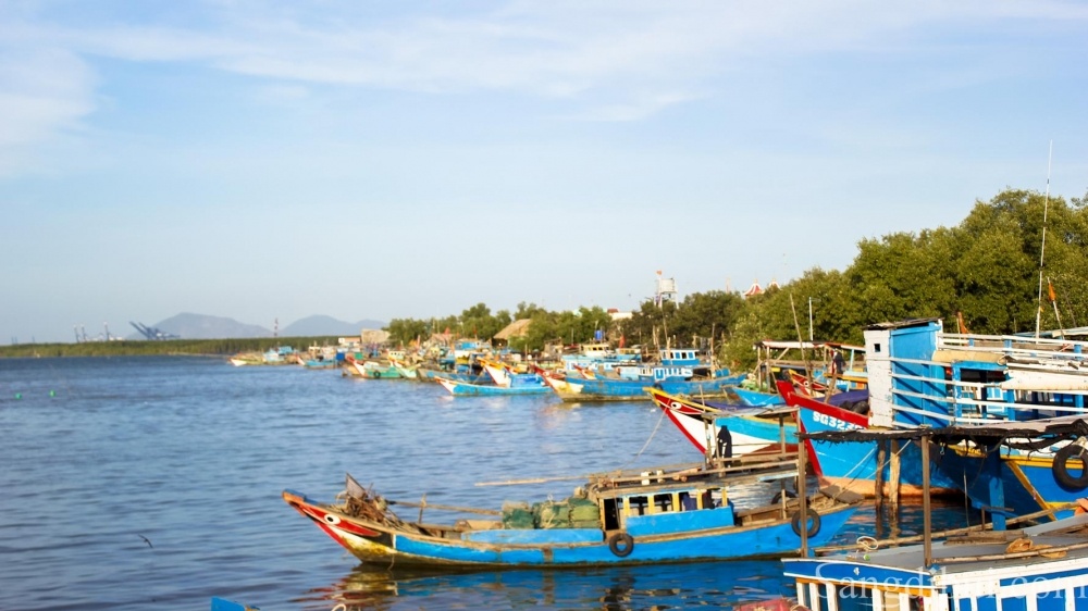 Khung cảnh yên bình tại biển Thạch An