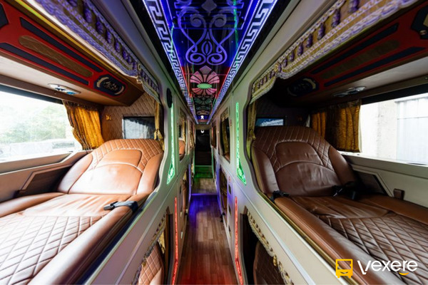 Nội thất xe limousine giường nằm
