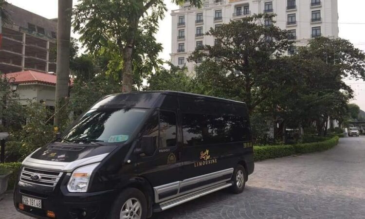 xe đi quảng ninh luxury van limousine