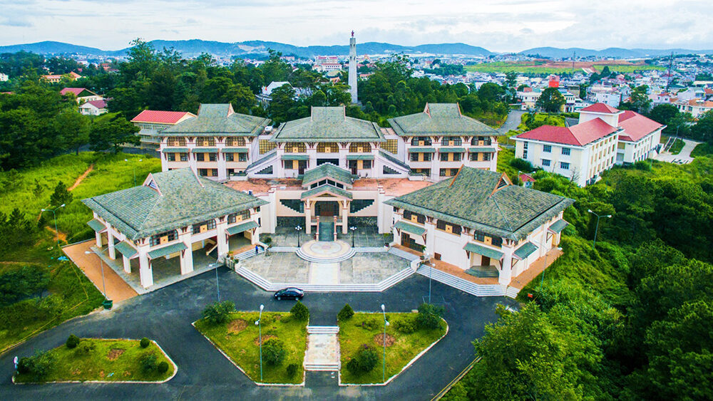 truong-dai-hoc-da-lat-9600819