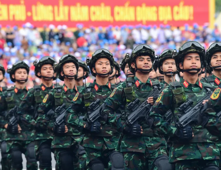 lễ diễu binh 30/4/2025