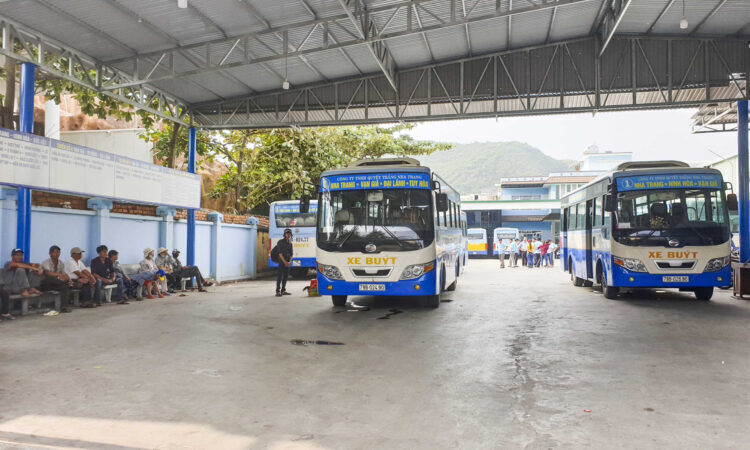 10e19505-xe-buyt-tai-thanh-pho-nha-trang-5644653-750x450-1008583-7768011-7652828-7356941-5588348