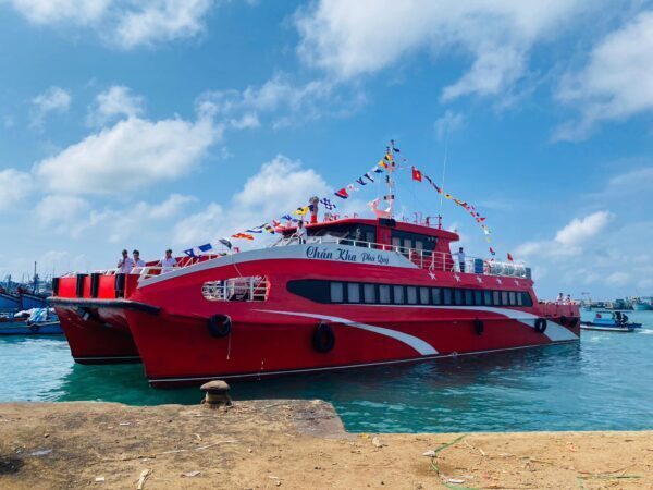2c1b2ca4-di-tau-tu-cang-phan-thiet-ra-dao-phu-quy-4806604-600x450-5135019-1288799-5373292