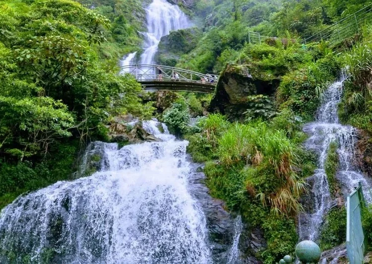 thác bạc sapa