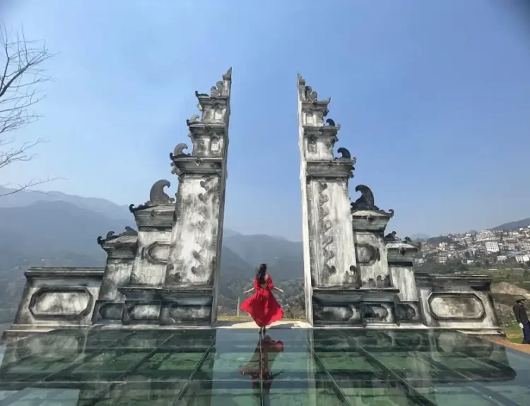 cổng trời sapa