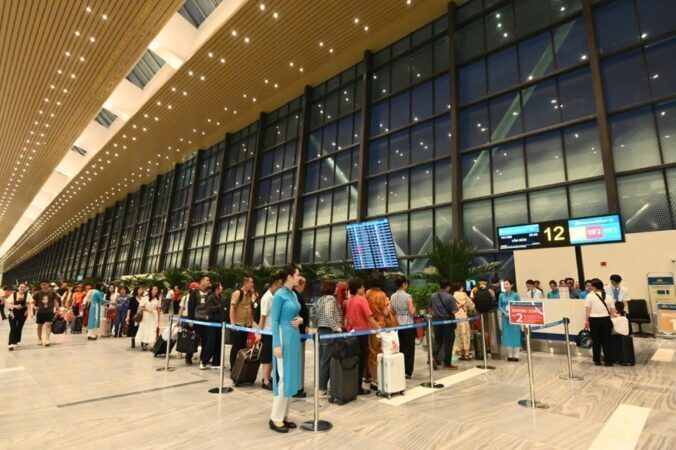 e6ceab8e-nha-ga-t3-tai-san-bay-tan-son-nhat-6590576-676x450-7687283-1406497-2228933