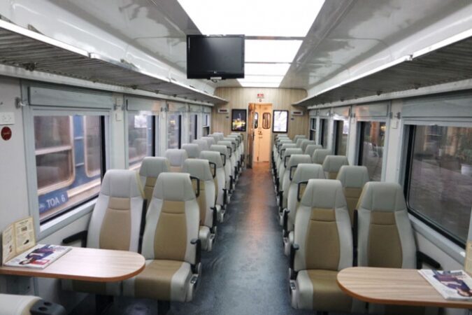 0be6e7e7-tau-se6-se8-sai-gon-nha-trang-4525919-675x450-9018673