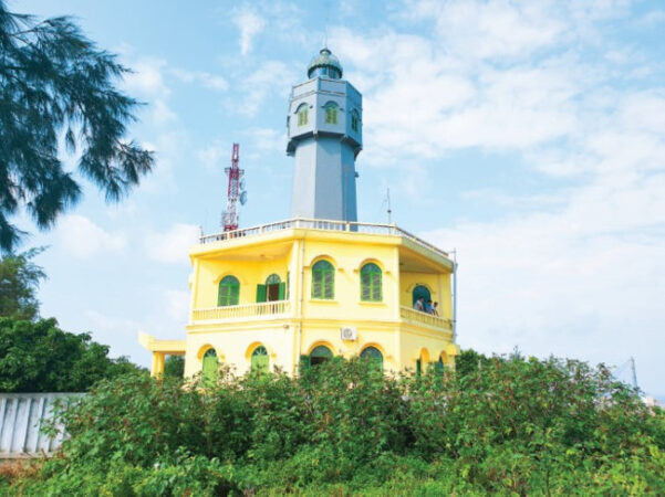 1025ff72-dao-bach-long-vi-cach-hai-phong-bao-nhieu-km-3105499-601x450-1790072-6004377